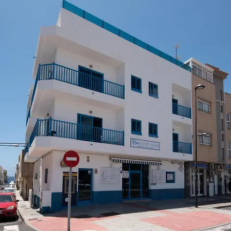 Riva Eco Guest House Los Abrigos Exterior photo